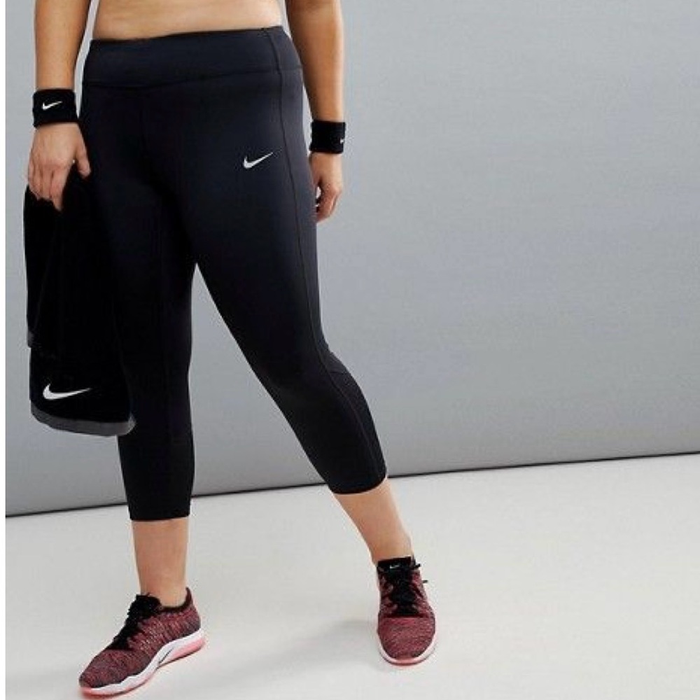Nike Dry-Fit Crop Legging